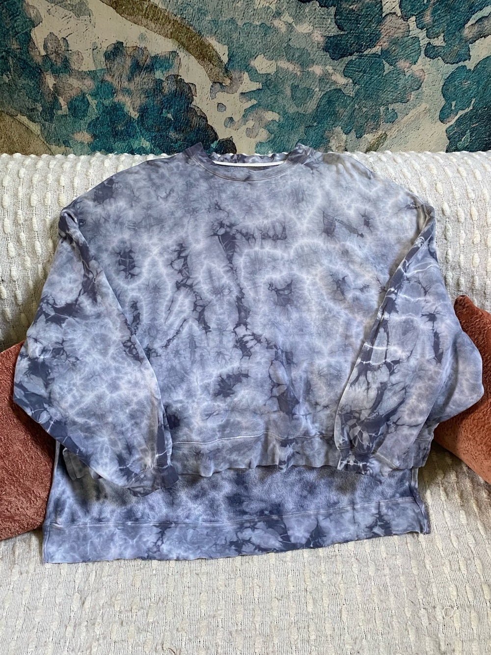 {Electric & Rose} High-Low Sweatshirt